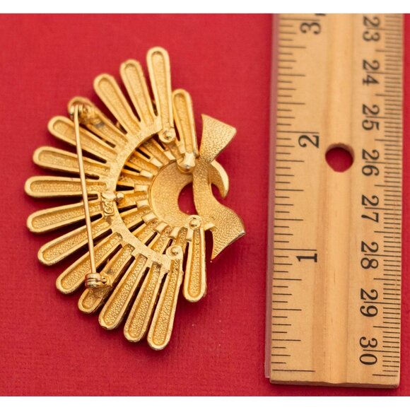 Vintage Golden Fan Brooch - F28 - Picture 2 of 2